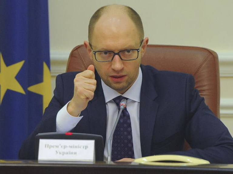 Ради доклада Яценюка заседание Кабинета Министров пройдет не в Доме правительства