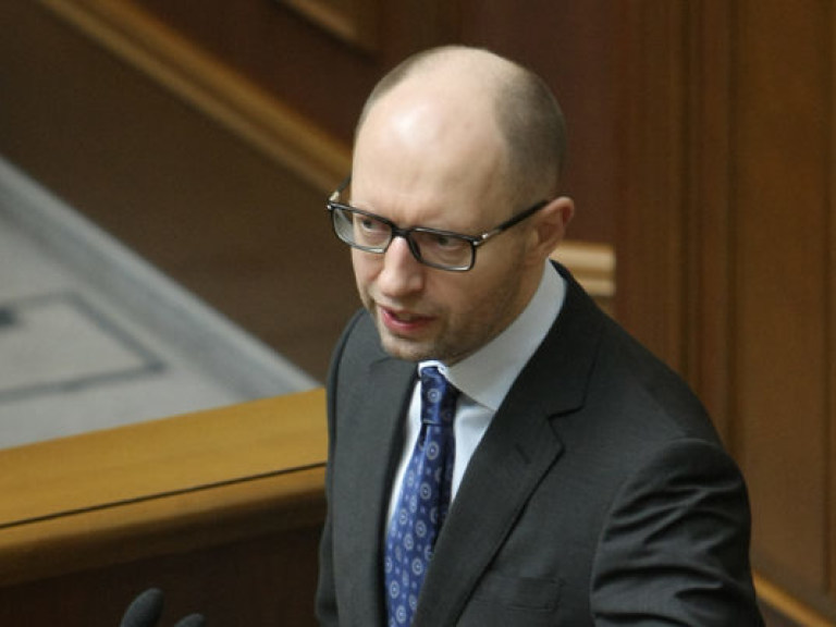 Яценюк не исключает, что перечень лиц, в отношении которых будут применены санкции Украины, не обнародуют