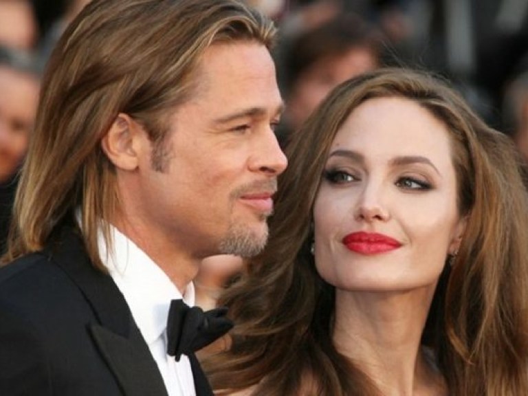 Анджелина Джоли отменила свадьбу с Брэдом Питтом