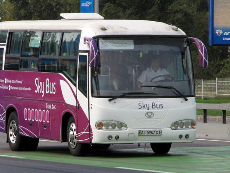 Аэропорт Борисполь запретил подъезд автомобилей к терминалу D