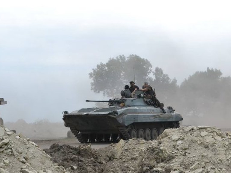 В Луганской области обстреляли село Переможное, ранено множество мирных жителей &#8212; штаб АТО