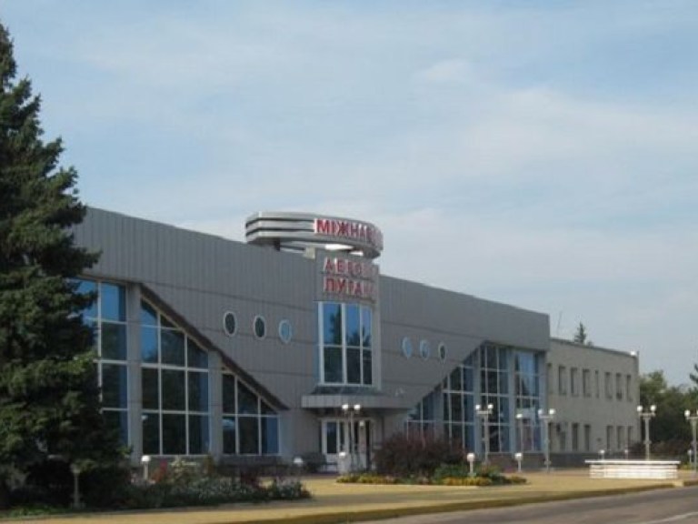 Минувшей ночью был обстрелян аэродром Луганска