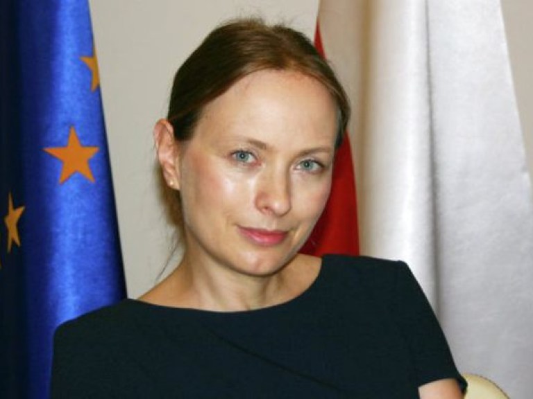 Послом Польши в России впервые в истории назначена женщина