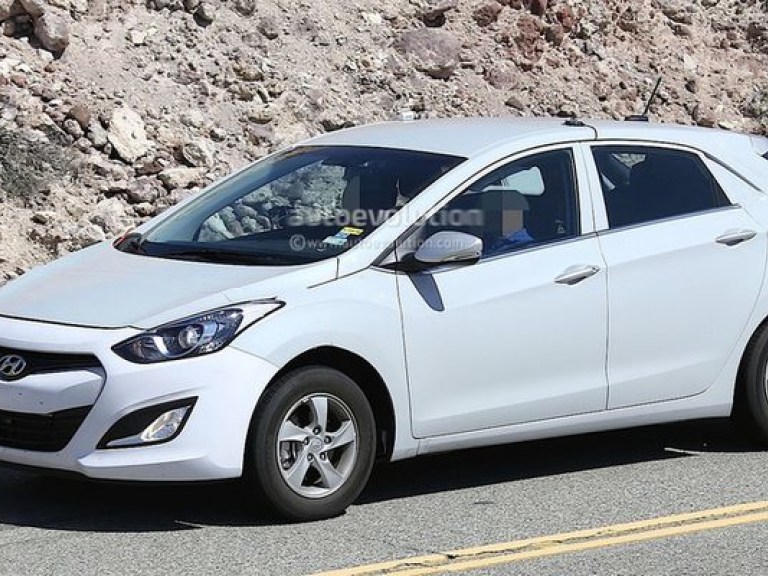 Hyundai готовит к выпуску конкурента Toyota Prius (ФОТО)