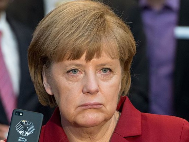 Меркель: Германия будет содействовать прогрессу в переговорах между Украиной и РФ в Минске