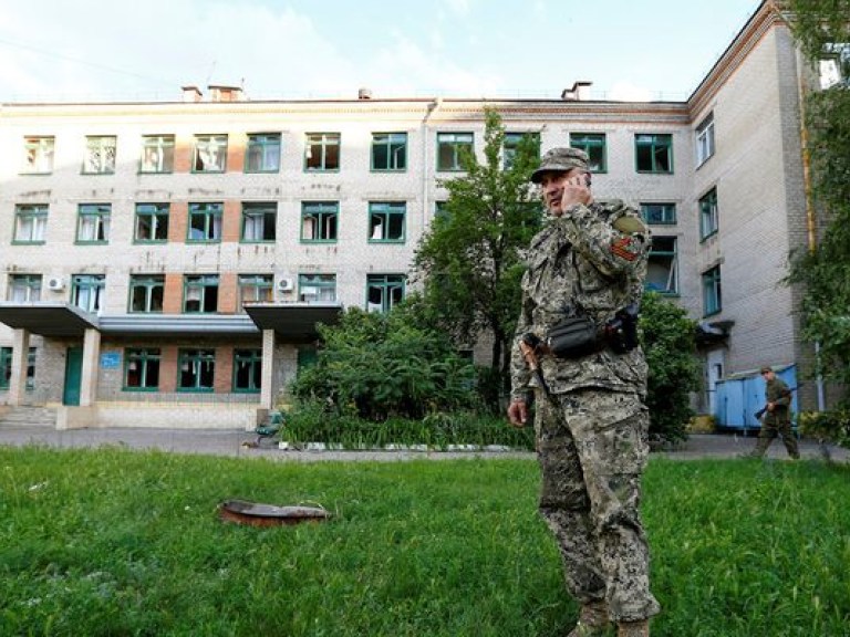 В Горловке напали на две исправительные колонии, похищено оружие и выпущены заключенные