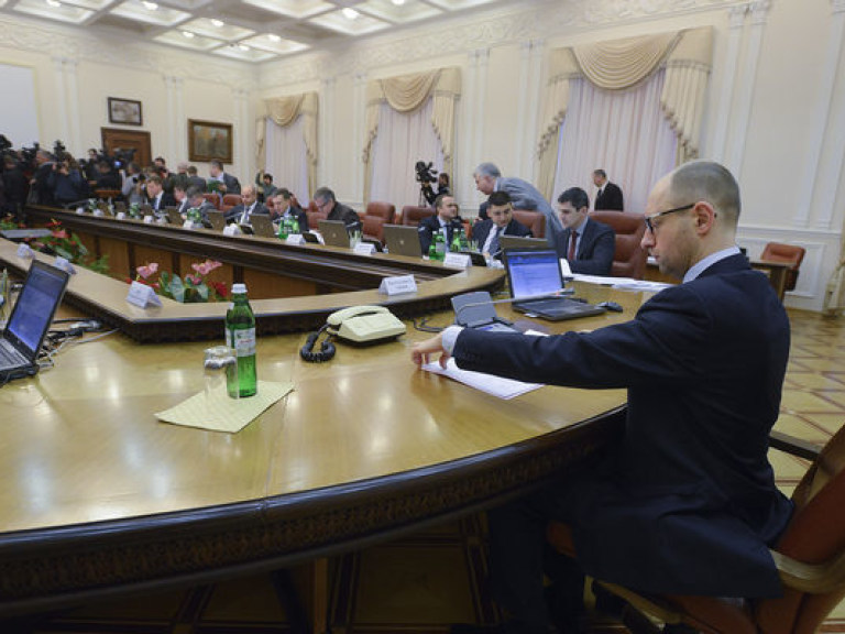 В Кабмине разработали законопроект об отмене внеблокового статуса Украины