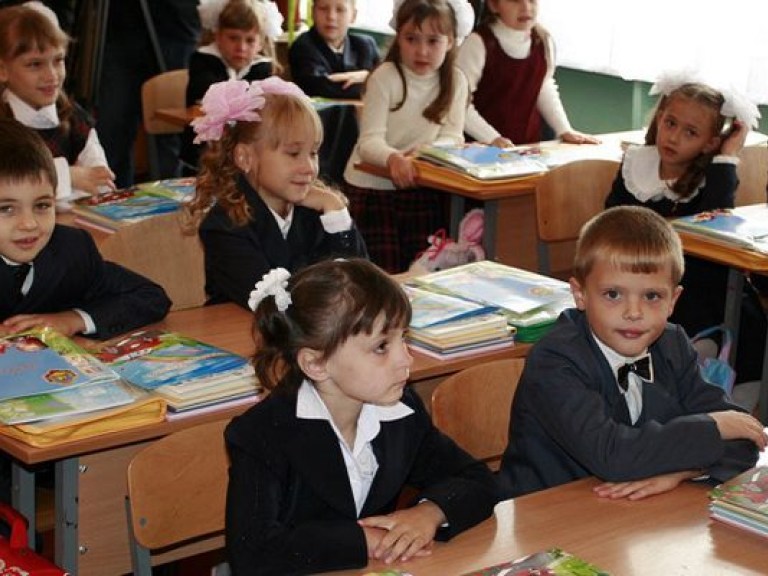 Мама первоклассника: В столице в некоторых классах детей переселенцев больше, чем киевлян