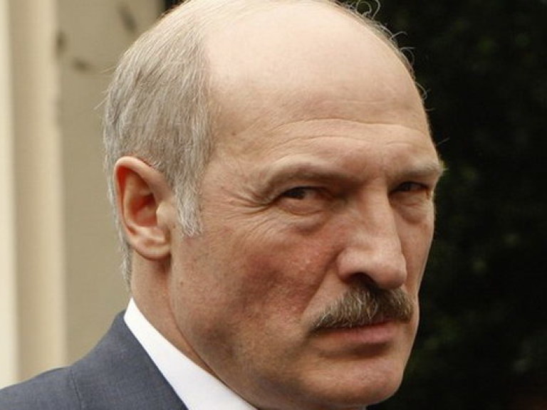 Лукашенко упростил процедуру демаркации границы с Украиной