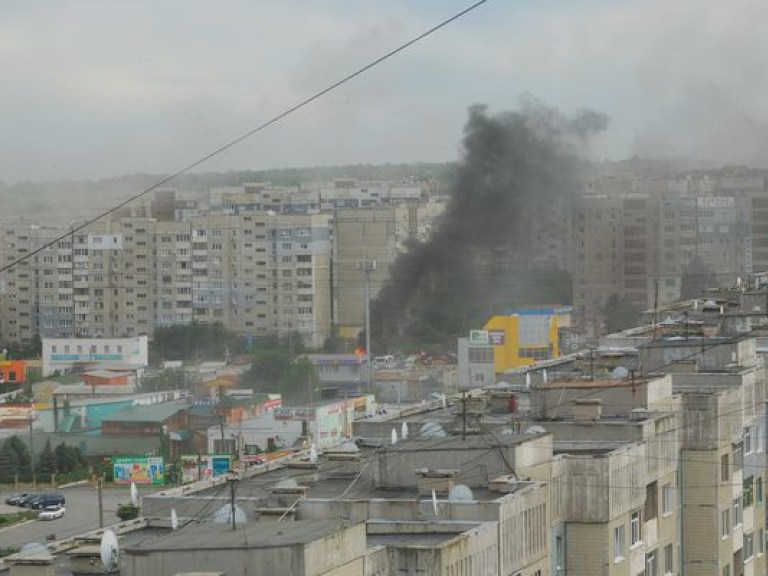 Красный крест не смог распределить гуманитарную помощь в Луганске из-за артобстрела