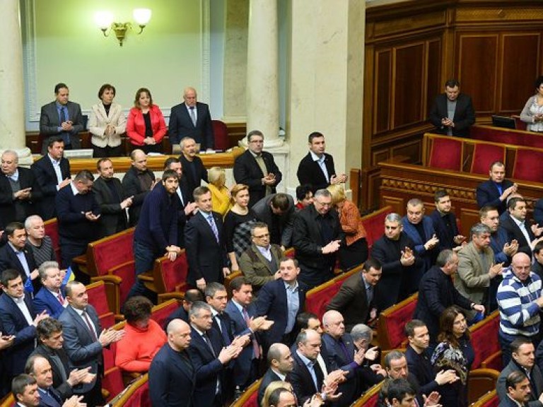 На следующей неделе в Раду поступит законопроект об особом статусе Луганской и Донецкой областей &#8212; Порошенко