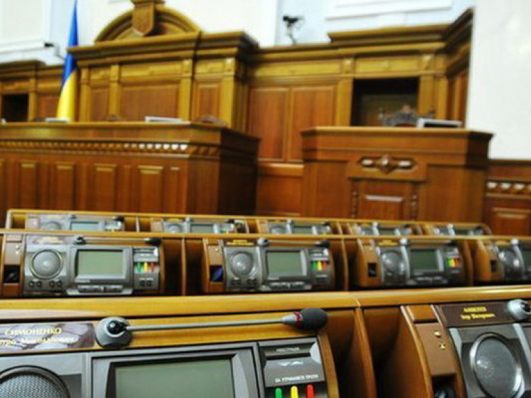 Сегодня Рада в закрытом режиме рассмотрит вопрос предоставления «особого статуса» отдельным районам Донбасса