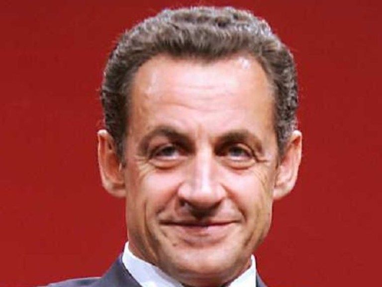 Саркози решил вернуться в политику
