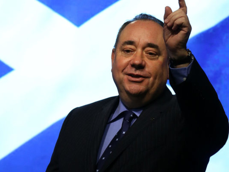 Глава правительства Шотландии после провала на референдуме ушел в отставку