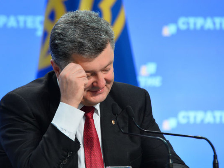 Порошенко рассказал, как можно стабилизировать гривну