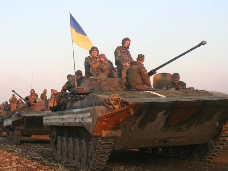 Военное положение в Украине вводить не будут — Порошенко
