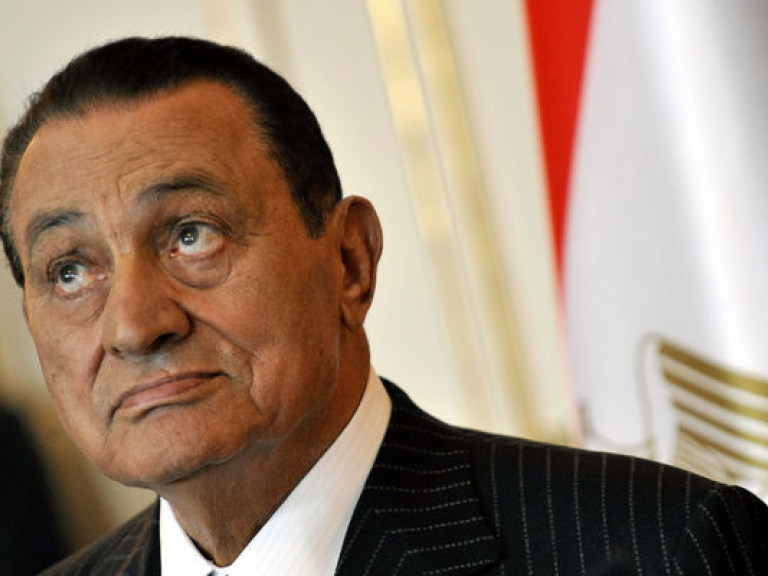В Египте суд перенес оглашение приговора Хосни Мубараку на ноябрь