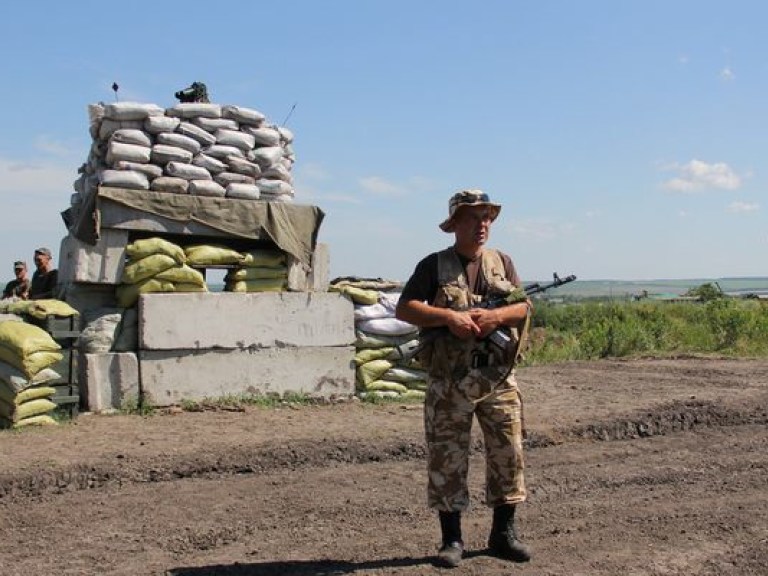 За сутки в зоне АТО трое военных получили ранения &#8212; СНБО