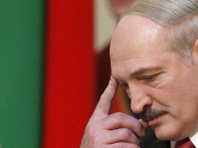 Лукашенко готов послать в Украину миротворческие войска