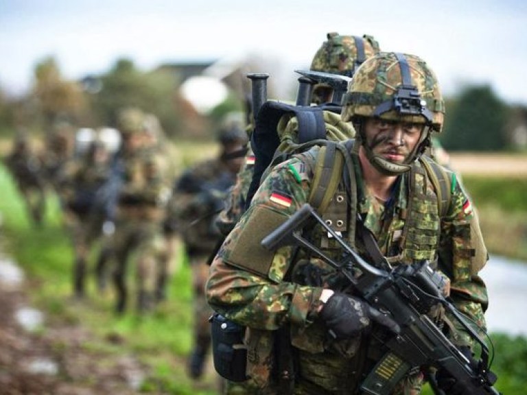 Немецкая оппозиция: военной миссии ФРГ в Украине нужен мандат Бундестага
