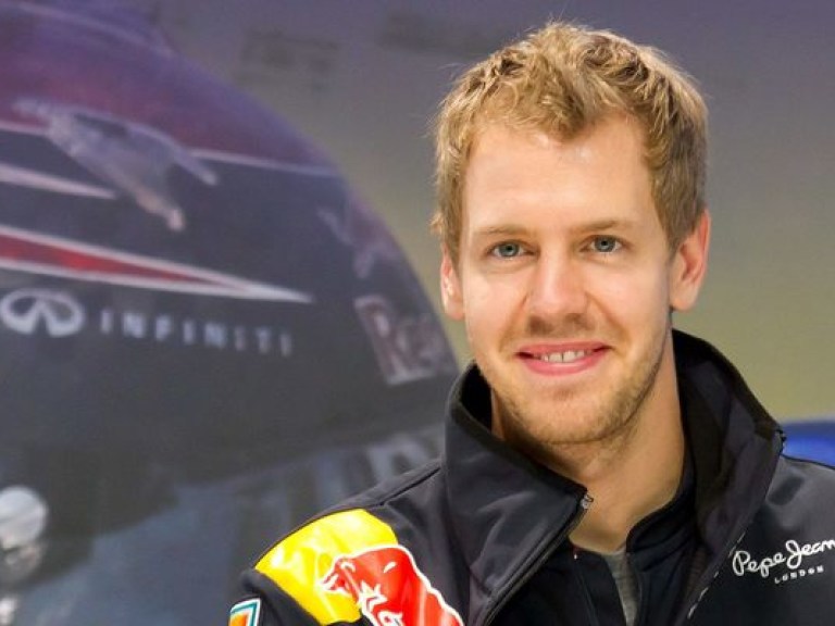 Гонщик F1 Феттель решил покинуть команду Red Bull