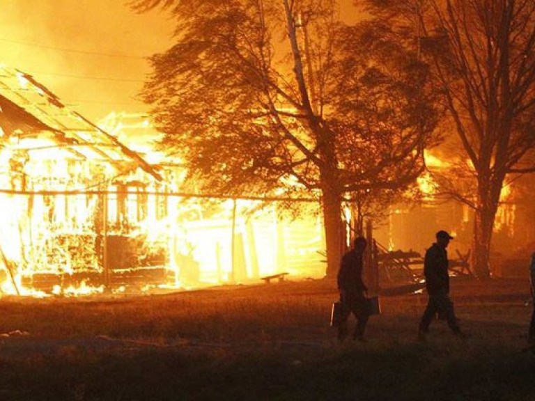В Одесской области горела база отдыха, огнем уничтожено 800 квадратным метров жилых площадей