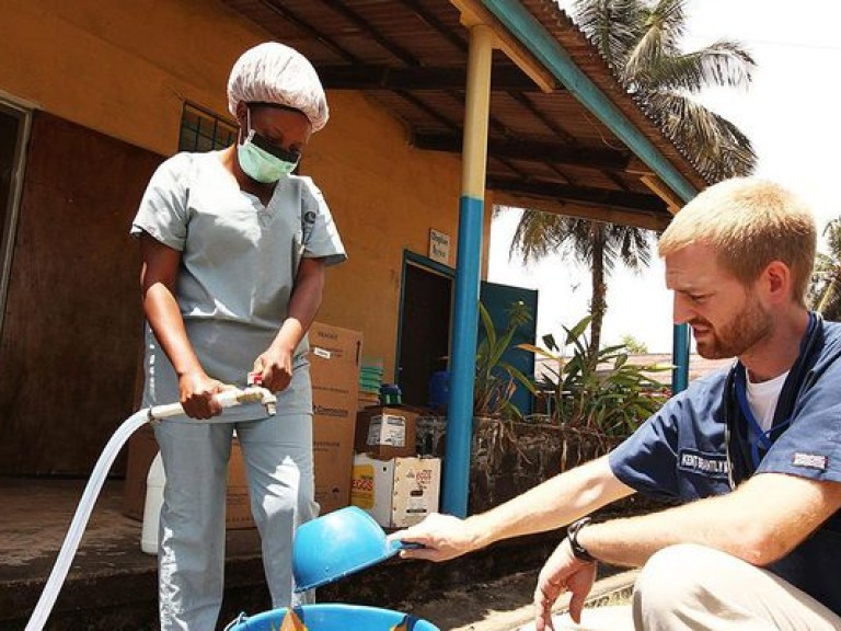 В Испании с подозрением на инфицирование вирусом Эбола госпитализированы еще 7 человек