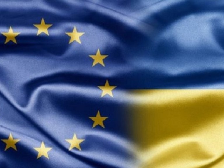 Вносить изменения в соглашение об ассоциации с Украиной могут только его участники — представитель ЕС