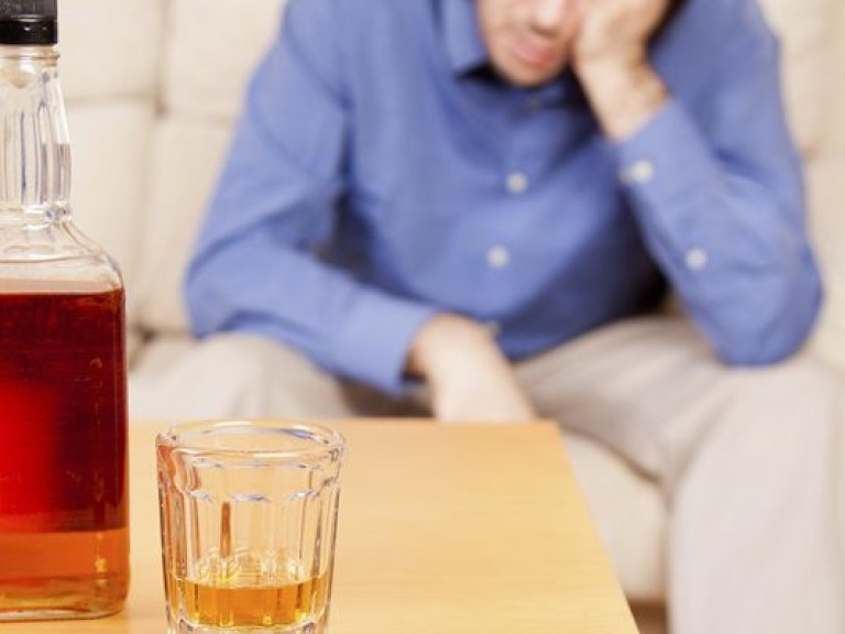 Алкоголизм предлагают лечить препаратом от эпилепсии