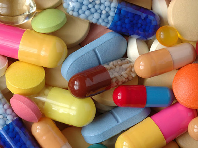 Депутаты поддержали закон, позволяющий бессрочно применять лекарства в Украине после их перерегистрации