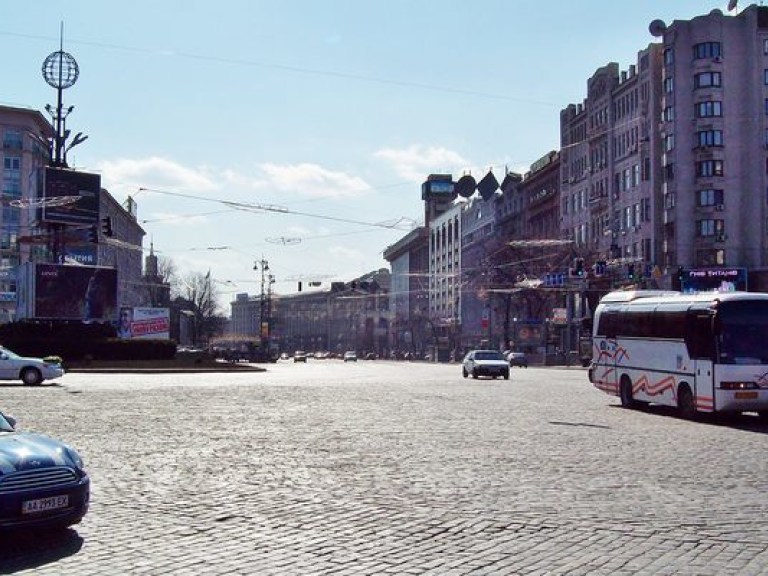 В центре Киева из-за футбольного матча «Днепр»-«Карабах» ГАИ запретила парковать автомобили