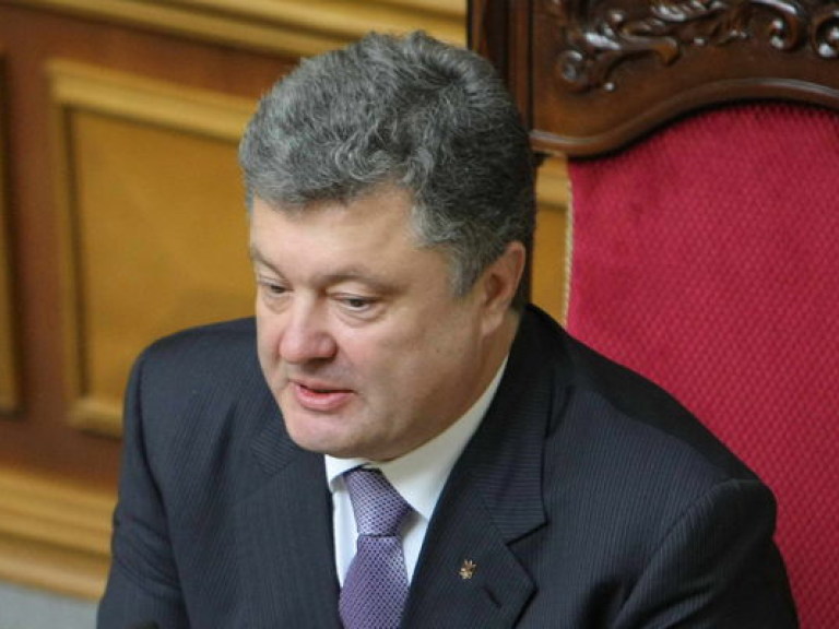 Порошенко заявил о сокращении комитетов в парламенте и должностей в правительстве