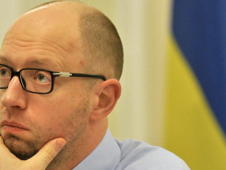 Эксперт: Коалиционное соглашение Яценюка является шантажом