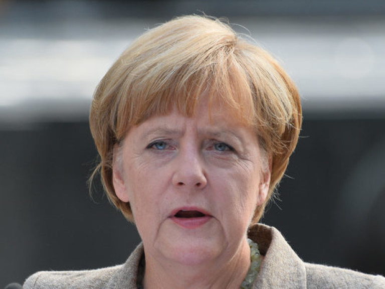 Меркель: Отсутствие конкретных газовых договоренностей между Кремлем и Киевом может побудить ЕС прекратить реверс газа в Украину