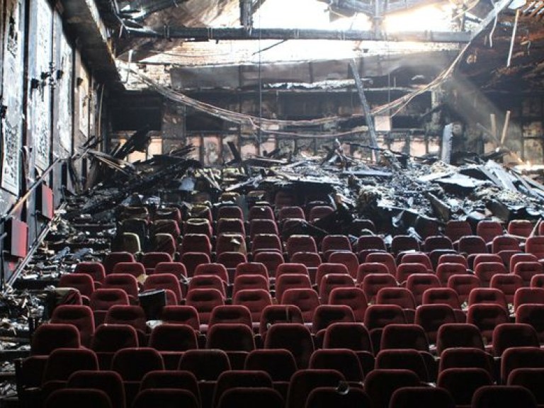 Милиция рассматривает 3 версии поджога кинотеатра «Жовтень» &#8212; депутат Киевского горсовета