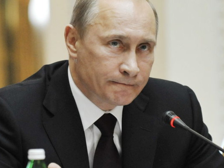 Путин обвинил Запад в использовании силового и экономического давления