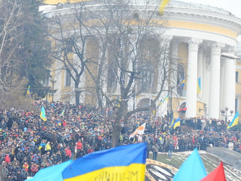 В МВД рассказали, куда бежали подозреваемые в расстрелах на Майдане