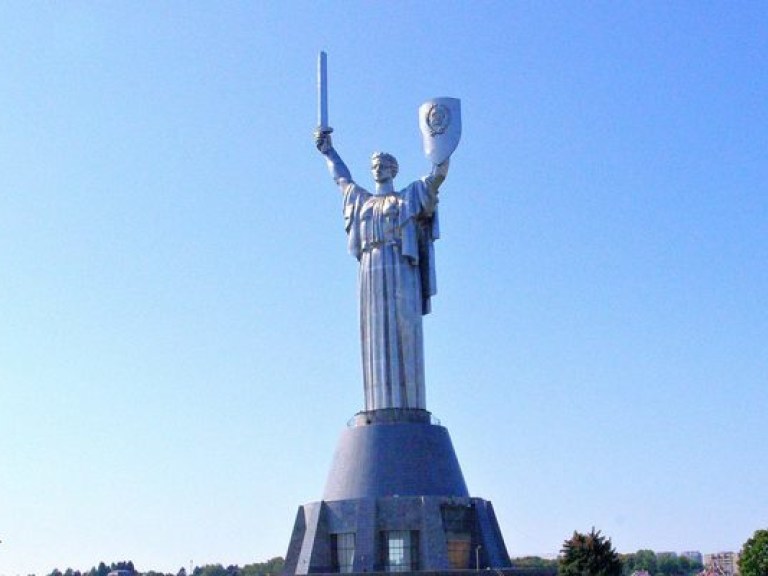 Киев сегодня празднует 71-ю годовщину освобождения от фашистских захватчиков