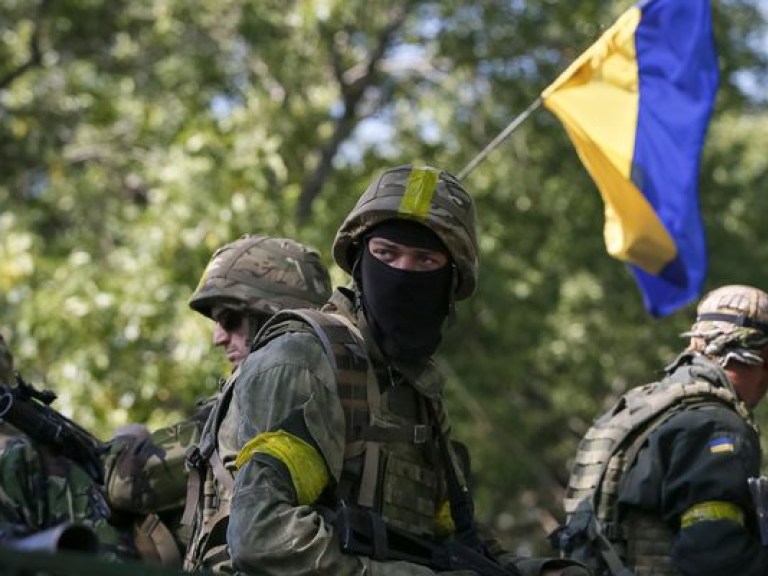 Жители территорий Луганской области, контролируемых украинской стороной, недовольны поведением бойцов сил АТО