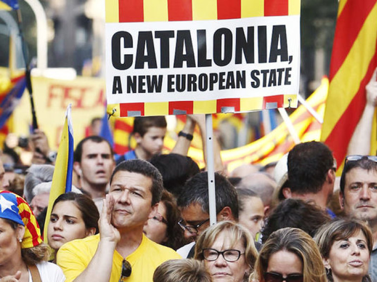 Из-за референдума главе Каталонии предъявят обвинения