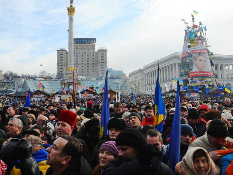 В Украине сегодня отмечают День достоинства и свободы — годовщину Евромайдана