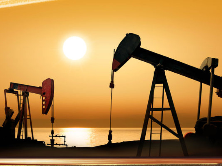 Мировые цены на нефть начали расти