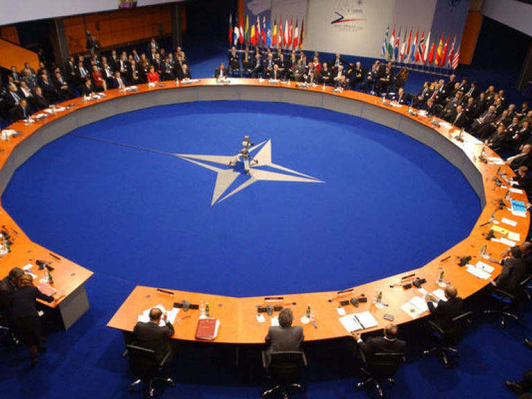Украина сотрудничает с НАТО согласно четвертому пункту Статута Североатлантического Альянса – военный эксперт