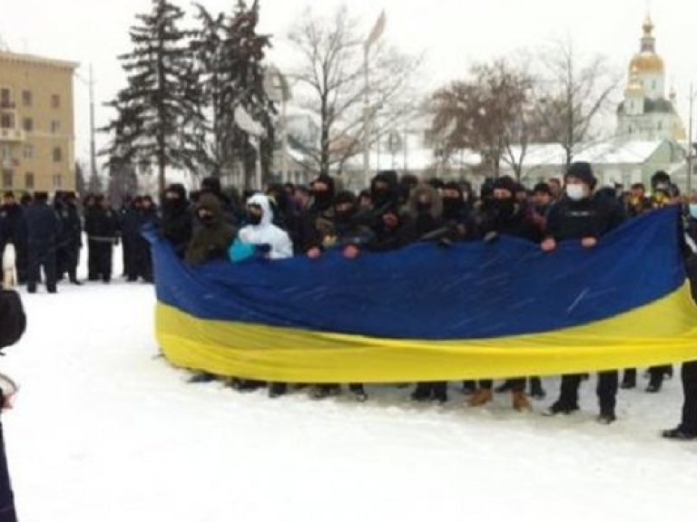 Харьковские активисты маршем почтили годовщину разгона студенческого Майдана
