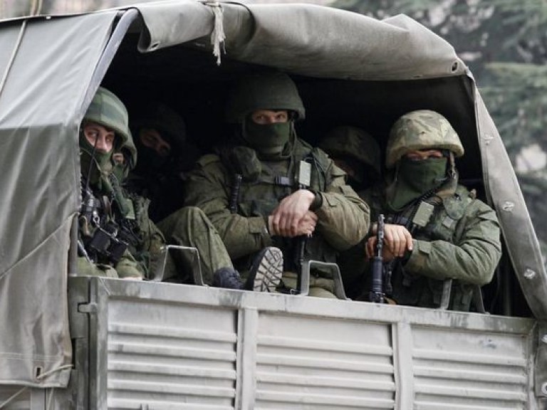 НАТО: Россия продолжает стягивать войска к украинской границе