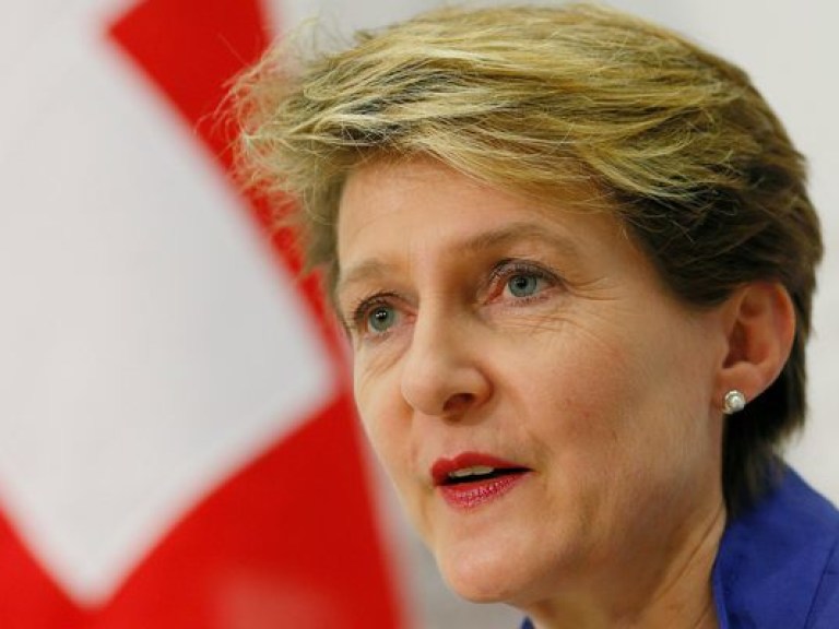 Новым президентом Швейцарии избрана социал-демократ Симонетта Соммаруга