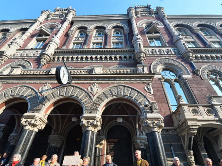 НБУ как организатор черного рынка валюты