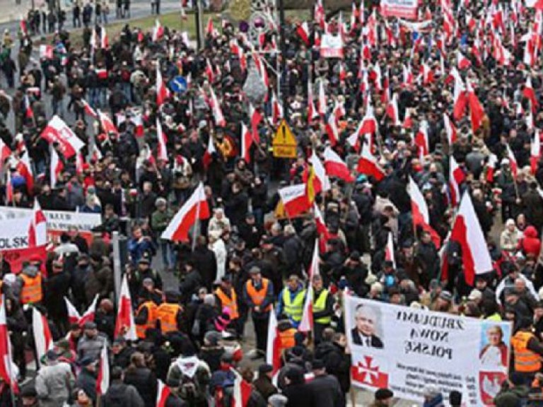 В Польше прошел многотысячный митинг против фальсификации местных выборов