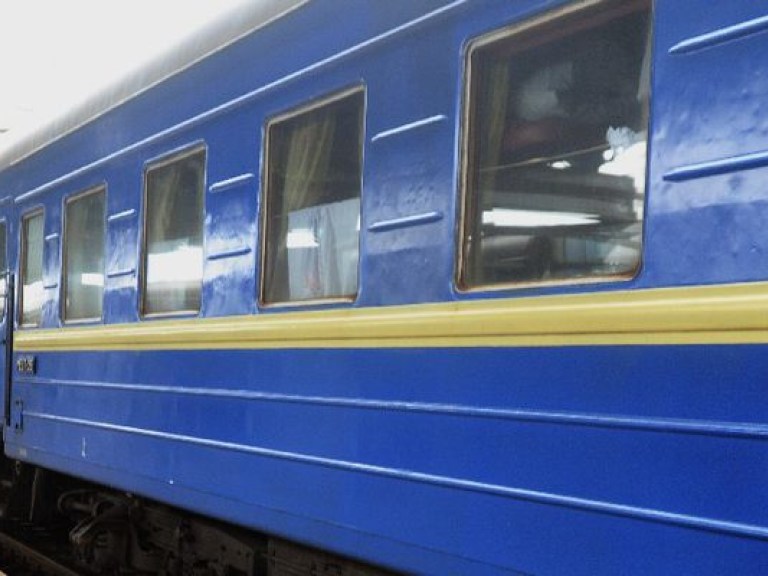 Россия с сегодняшнего дня отменила ряд поездов в Украину