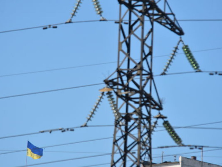 «Укринтернэнерго» будет поставлять электроэнергию в Крым, продавая её с аукционов частным компаниям